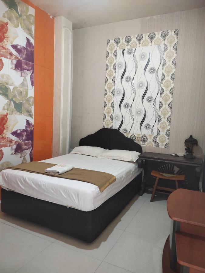 Mojokerto Classic Homestay Exterior foto